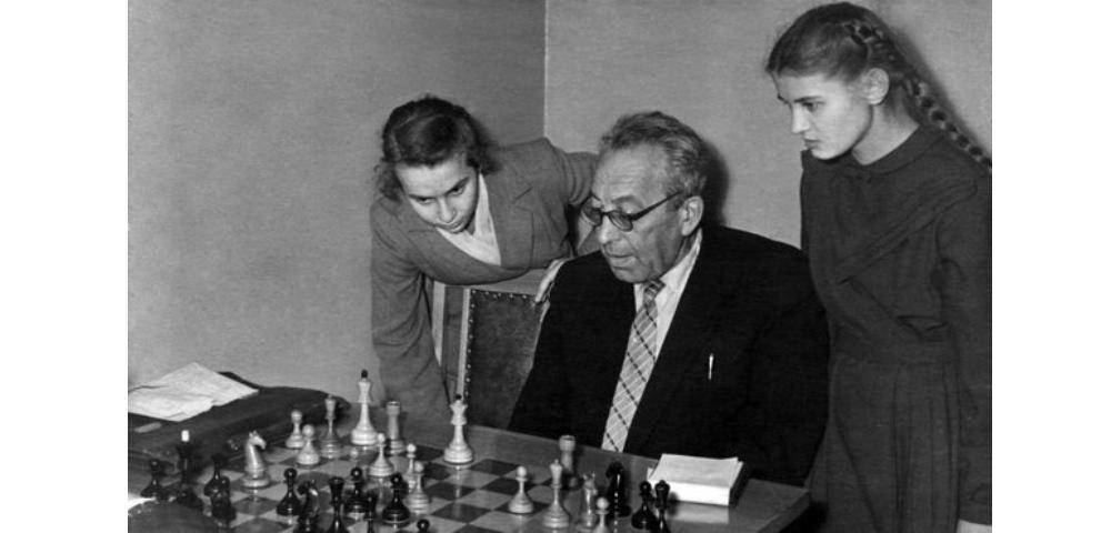 Григорий Левенфиш