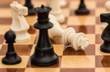 Почему шахматисты не сдаются в проигранной позиции
